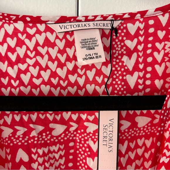 Victoria’s Secret Red Heart Cover Up NWT - Picture 3 of 7